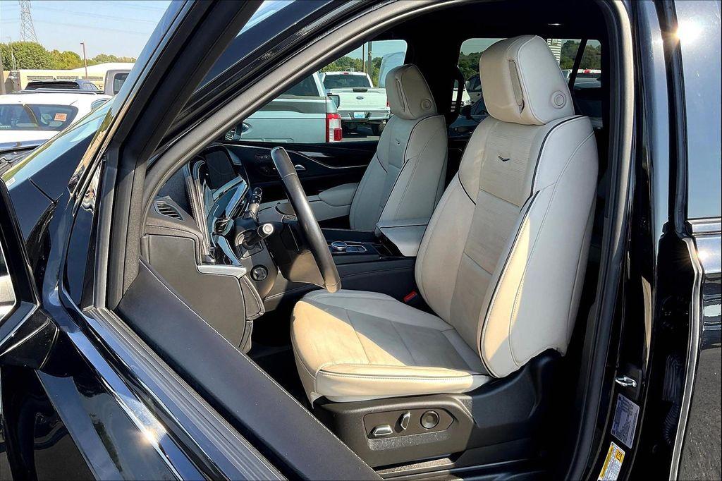 used 2022 Cadillac Escalade car, priced at $70,171