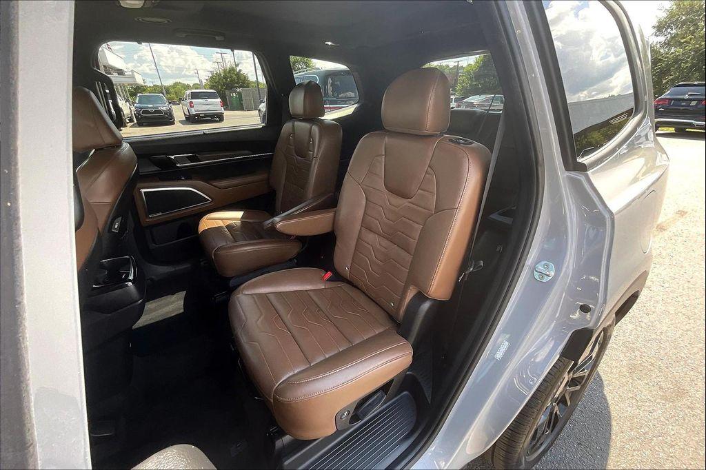 used 2022 Kia Telluride car, priced at $30,978