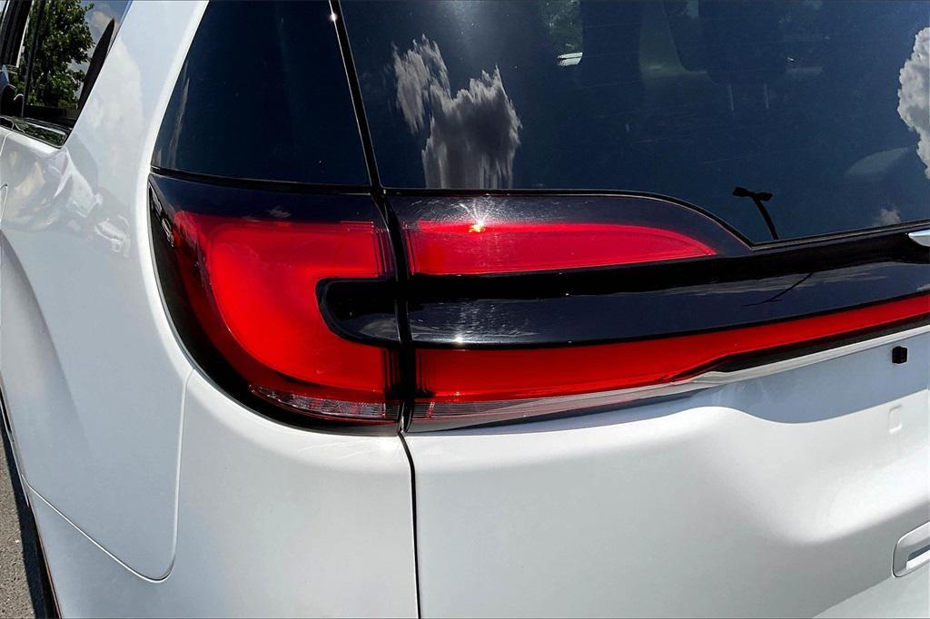 used 2023 Chrysler Pacifica car, priced at $21,489