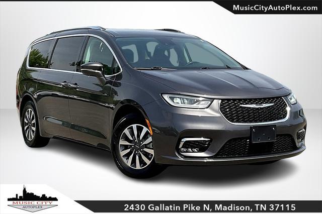 used 2021 Chrysler Pacifica car, priced at $23,376