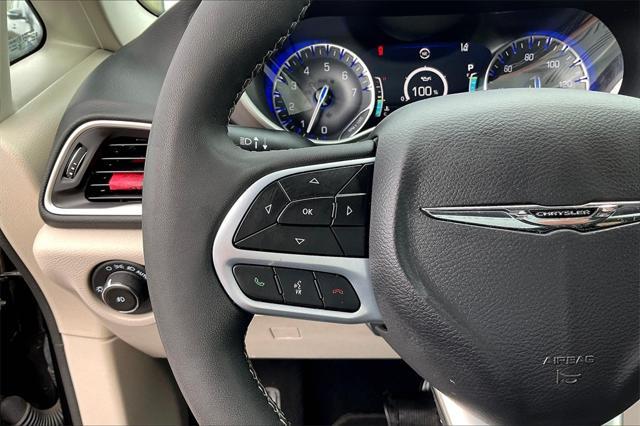 used 2023 Chrysler Pacifica car, priced at $23,556