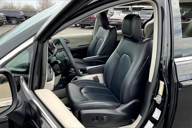 used 2023 Chrysler Pacifica car, priced at $23,556