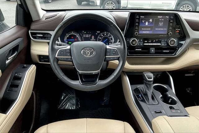 used 2021 Toyota Highlander Hybrid car, priced at $28,353
