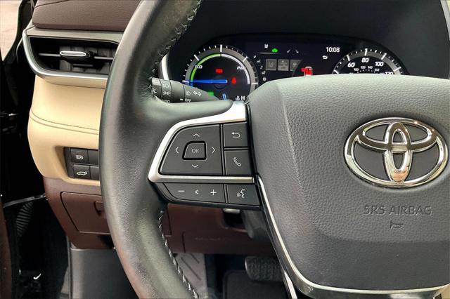 used 2021 Toyota Highlander Hybrid car, priced at $28,353