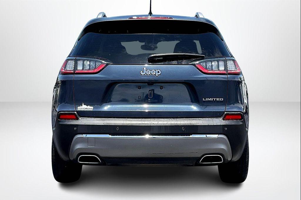 used 2021 Jeep Cherokee car, priced at $17,299