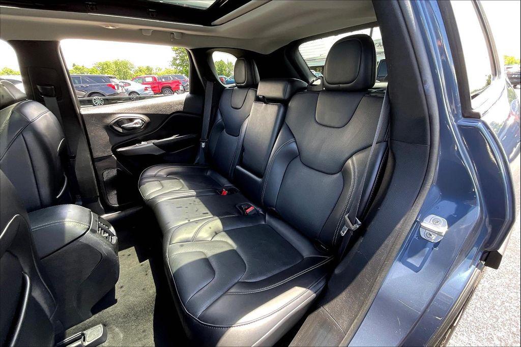 used 2021 Jeep Cherokee car, priced at $17,299