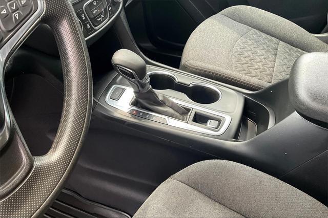 used 2022 Chevrolet Equinox car, priced at $20,391