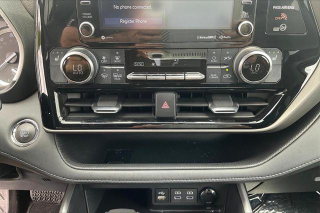 used 2022 Toyota Highlander car, priced at $33,872