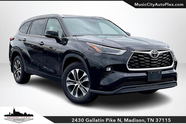 used 2022 Toyota Highlander car