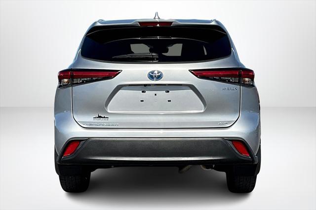 used 2022 Toyota Highlander Hybrid car, priced at $32,579