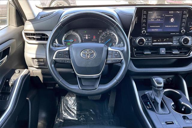 used 2022 Toyota Highlander Hybrid car, priced at $32,579