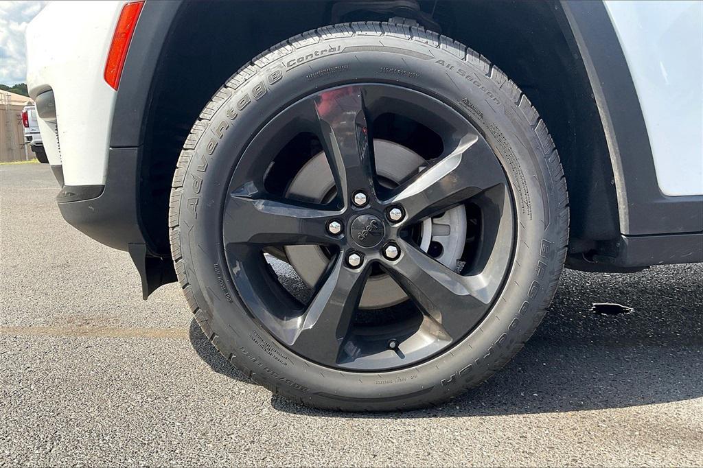 used 2023 Jeep Grand Cherokee L car, priced at $26,947