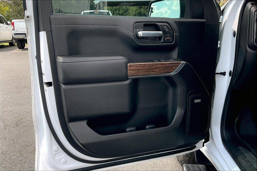 used 2021 Chevrolet Silverado 1500 car, priced at $36,789