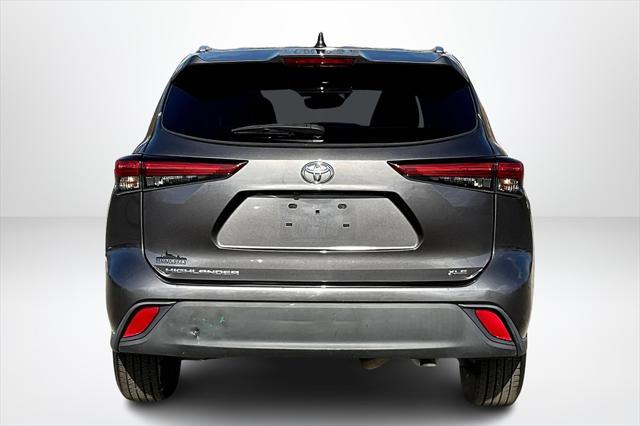 used 2021 Toyota Highlander car, priced at $29,938