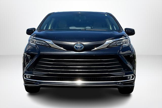 used 2021 Toyota Sienna car, priced at $38,237
