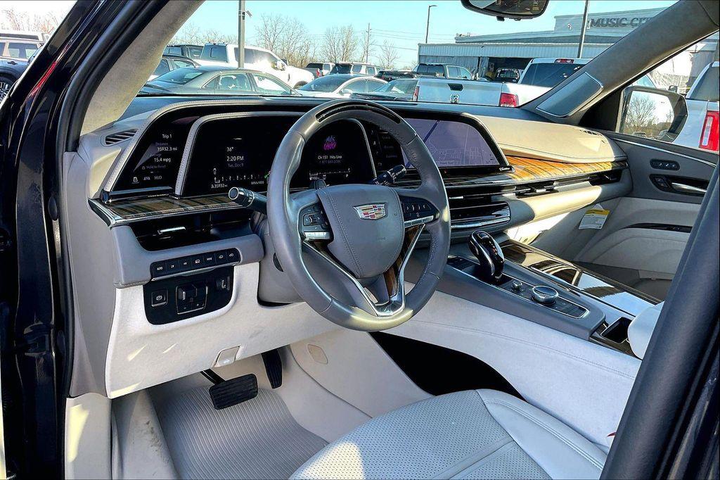 used 2023 Cadillac Escalade ESV car, priced at $76,527