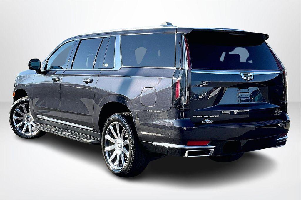used 2023 Cadillac Escalade ESV car, priced at $76,527