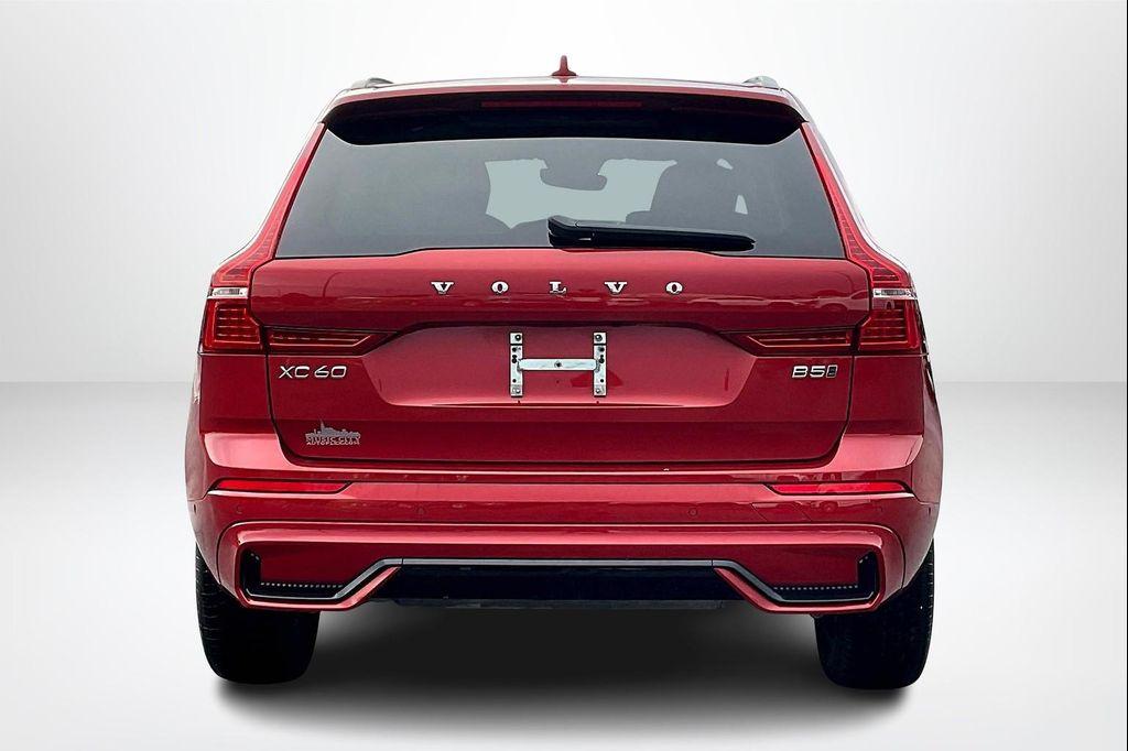 used 2023 Volvo XC60 car, priced at $29,405