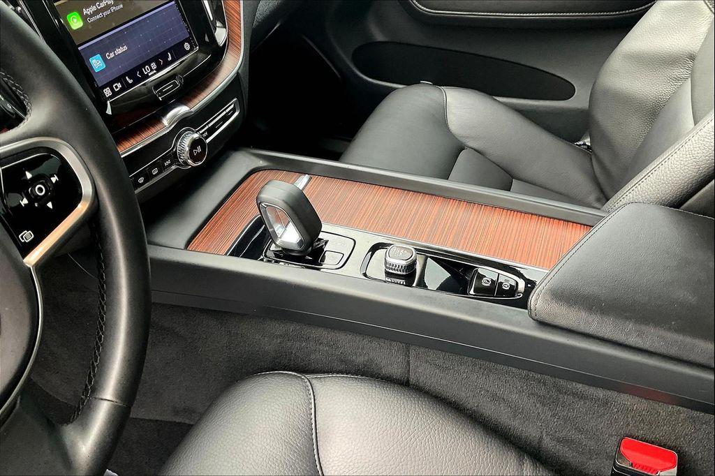 used 2023 Volvo XC60 car, priced at $29,405