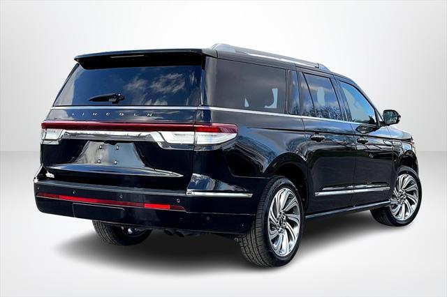 used 2022 Lincoln Navigator car, priced at $53,998