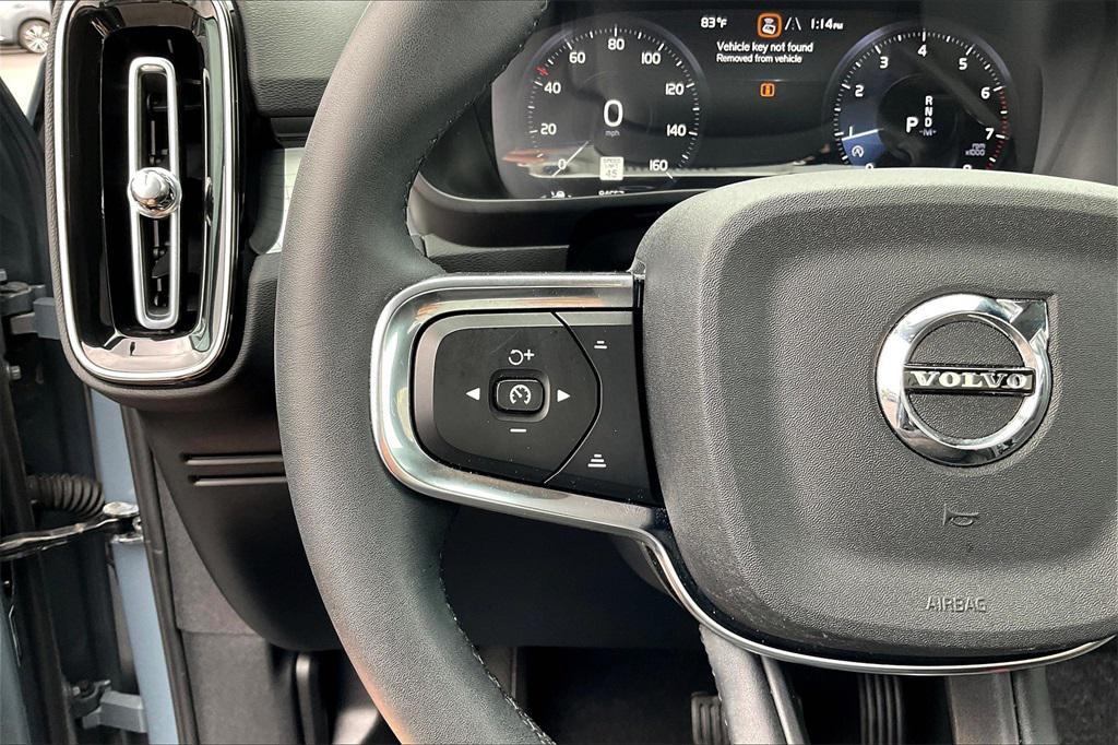 used 2022 Volvo XC40 car, priced at $21,986
