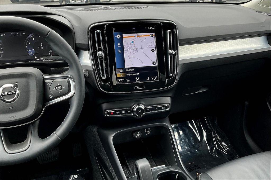 used 2022 Volvo XC40 car, priced at $21,727