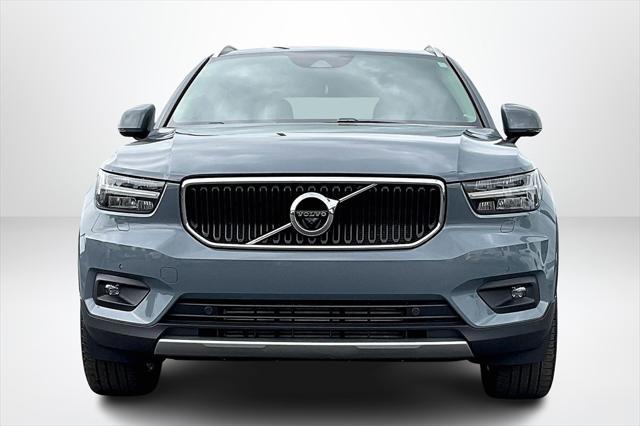 used 2022 Volvo XC40 car, priced at $24,298