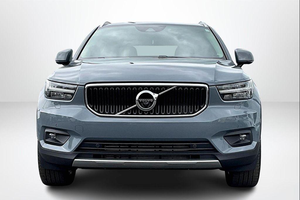 used 2022 Volvo XC40 car, priced at $21,727