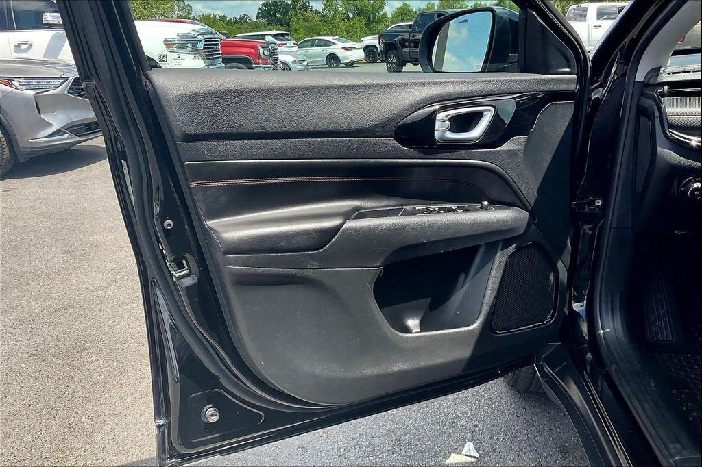 used 2022 Jeep Compass car, priced at $21,283
