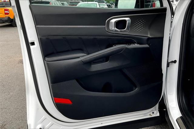 used 2021 Kia Sorento car, priced at $28,081
