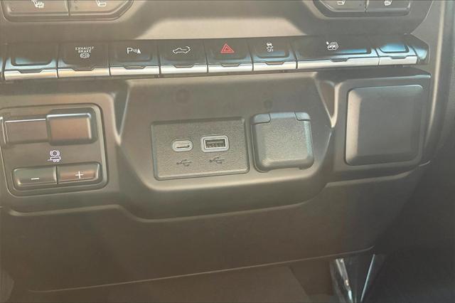 used 2022 Chevrolet Silverado 2500 car, priced at $47,812