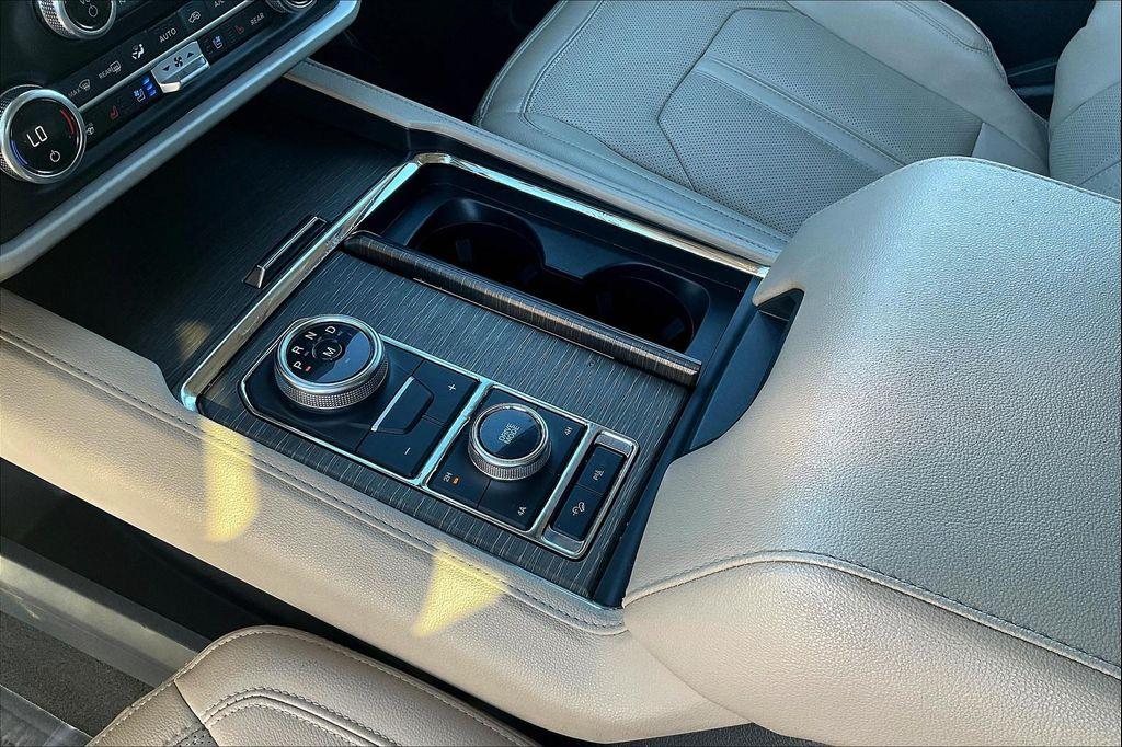 used 2023 Ford Expedition car, priced at $42,299