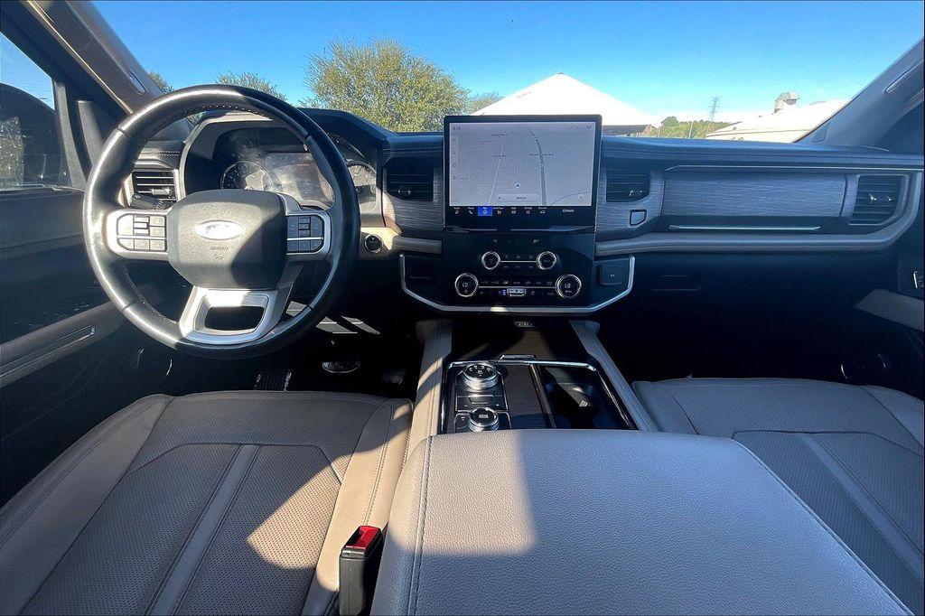 used 2023 Ford Expedition car, priced at $42,299