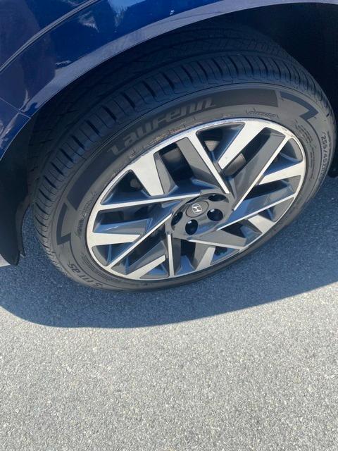 used 2022 Hyundai Santa Fe car, priced at $24,895