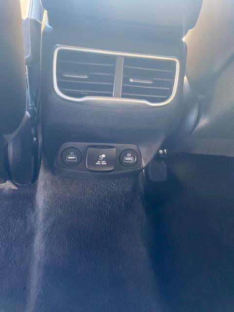 used 2022 Hyundai Santa Fe car, priced at $24,895