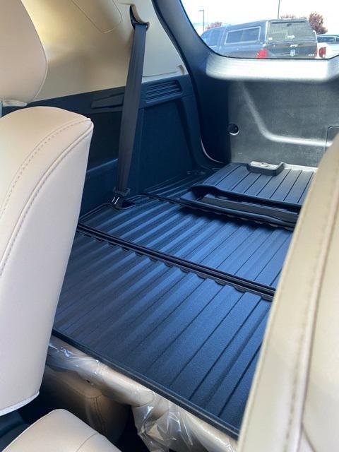 new 2025 Acura MDX car, priced at $55,350