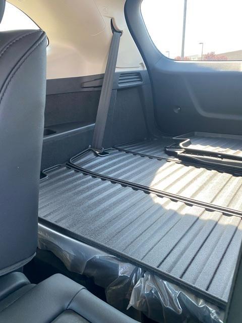 new 2025 Acura MDX car, priced at $55,350