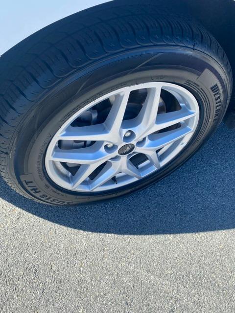 used 2024 Ford Edge car, priced at $23,782