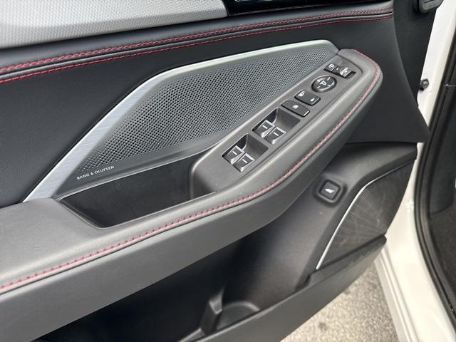 used 2025 Acura MDX car, priced at $54,795