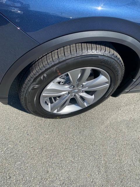 new 2025 Acura MDX car, priced at $54,750