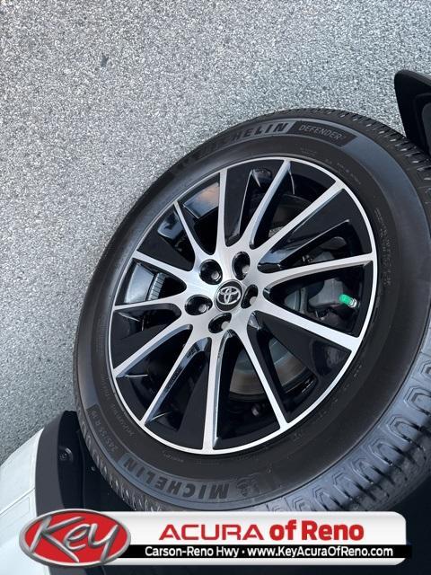 used 2018 Toyota Highlander car, priced at $18,999