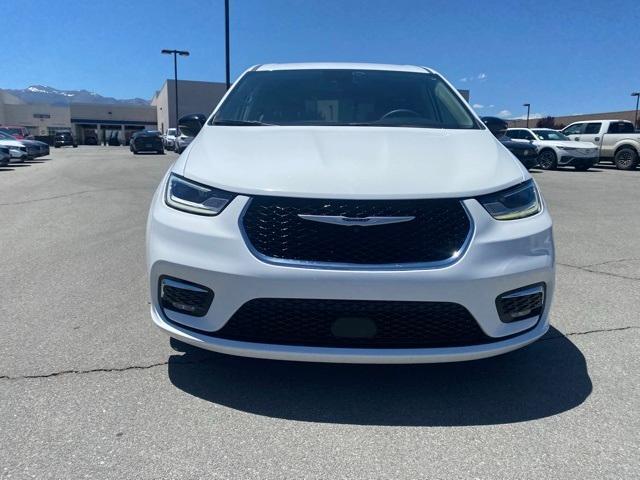 used 2024 Chrysler Pacifica car, priced at $29,895