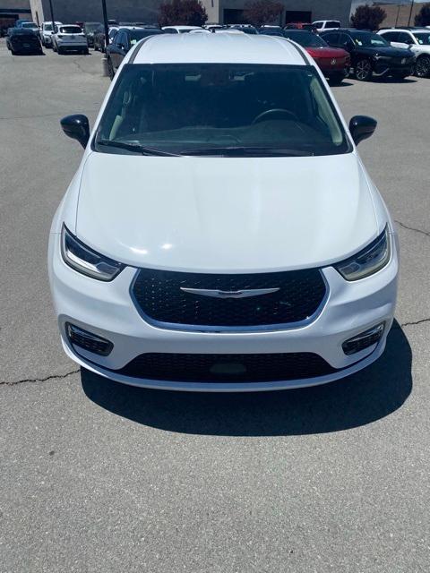used 2024 Chrysler Pacifica car, priced at $29,895
