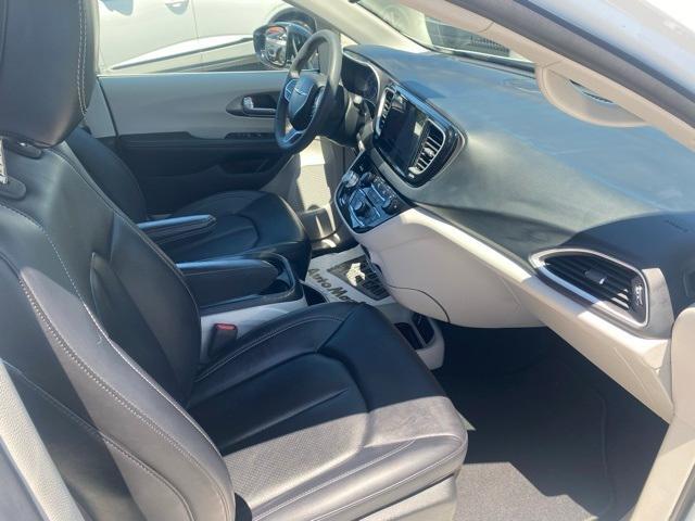 used 2024 Chrysler Pacifica car, priced at $29,895