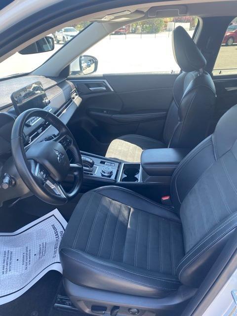 used 2024 Mitsubishi Outlander car, priced at $27,085