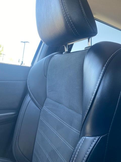 used 2024 Mitsubishi Outlander car, priced at $27,085