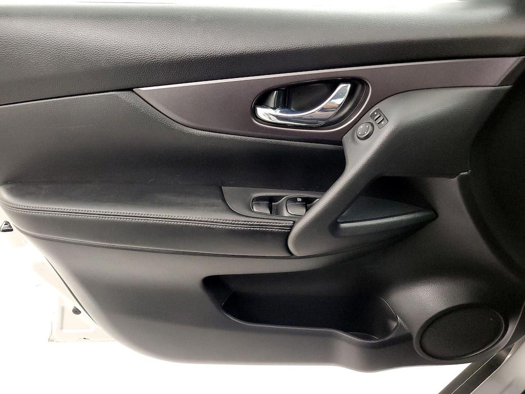 used 2016 Nissan Rogue car, priced at $14,998