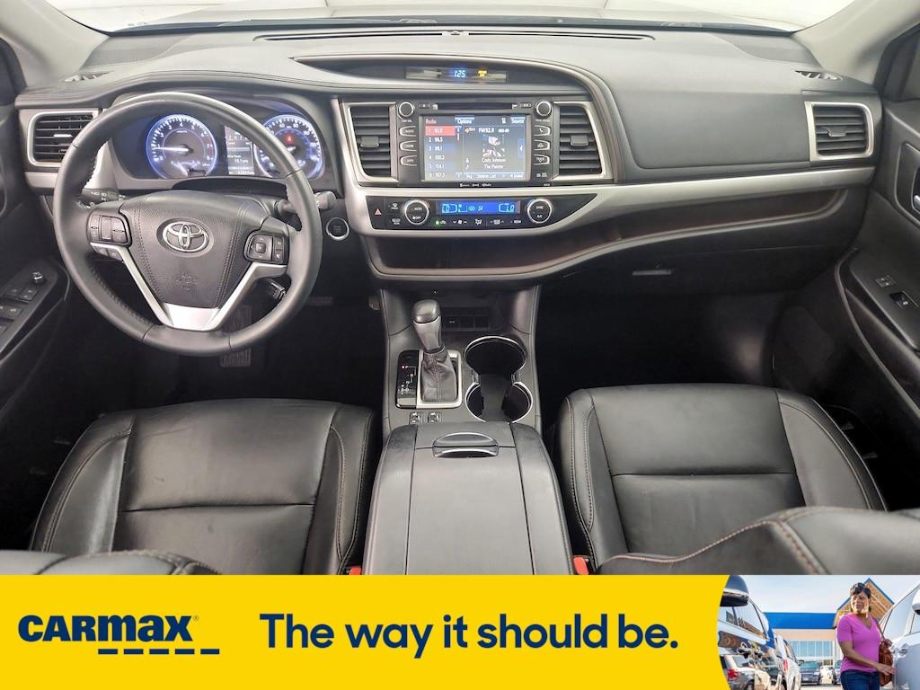 used 2016 Toyota Highlander car, priced at $24,998