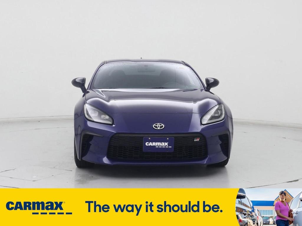 used 2023 Toyota GR86 car, priced at $29,998