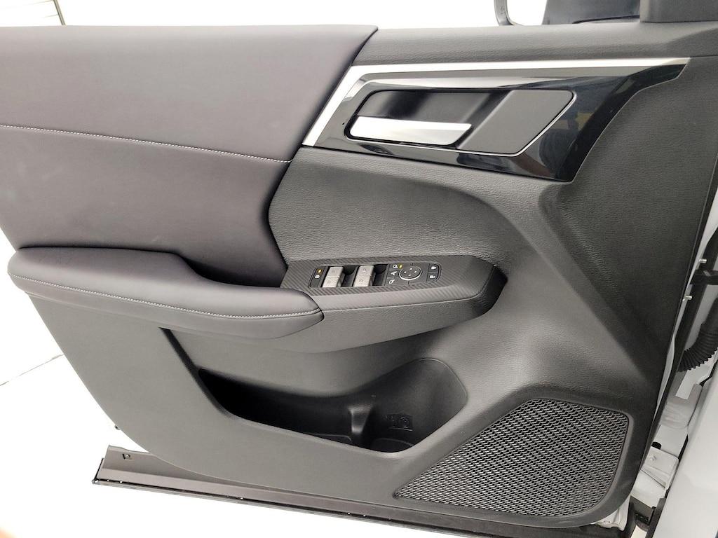 used 2024 Mitsubishi Outlander car, priced at $29,998